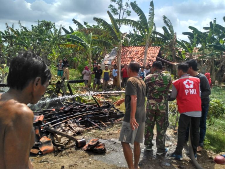AKAR SAMPAH,DAPUR TERBAKAR…