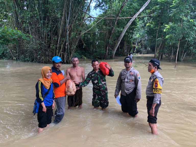 4 KELURAHAN, 4 DESA TERDAMPAK BANJIR